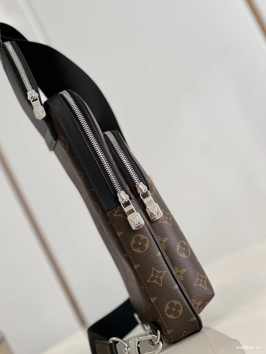 WIS Avenue VUITTON NM LOUIS Slingbag 0131